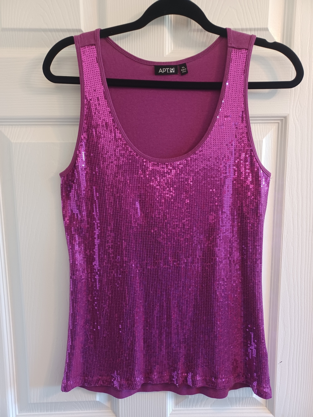 Apt. 9 Women's Fuchsia Pink Sequin Tank Top Bling Y2K Scoop Neck New Years Eve